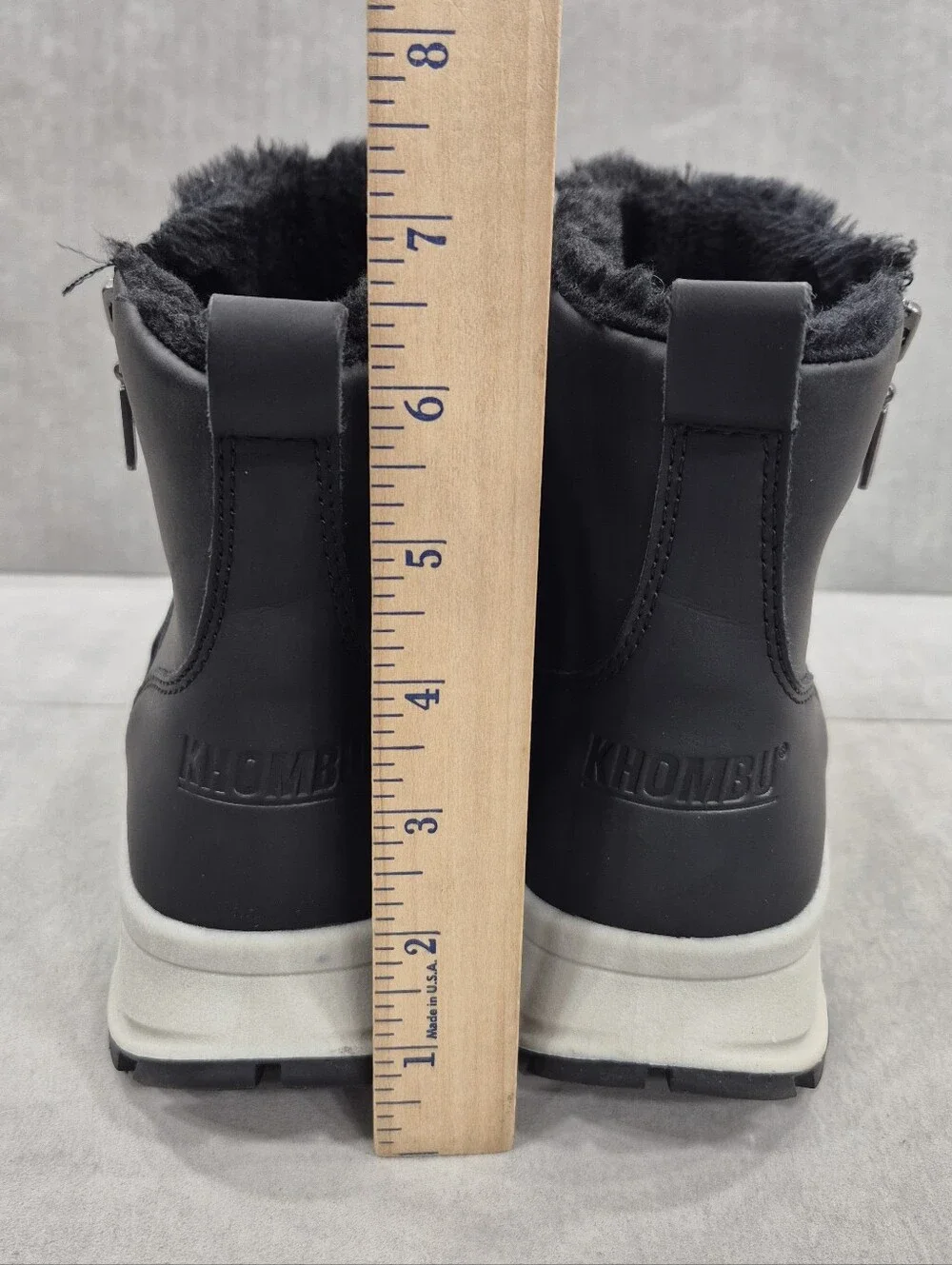 Khombu Sienna boots women's 8M black All Weather faux fur lined side zip